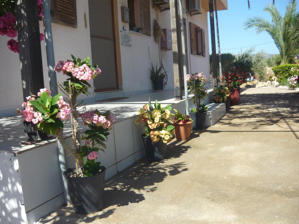 Villa Victoria Makrýgialos Esterno foto