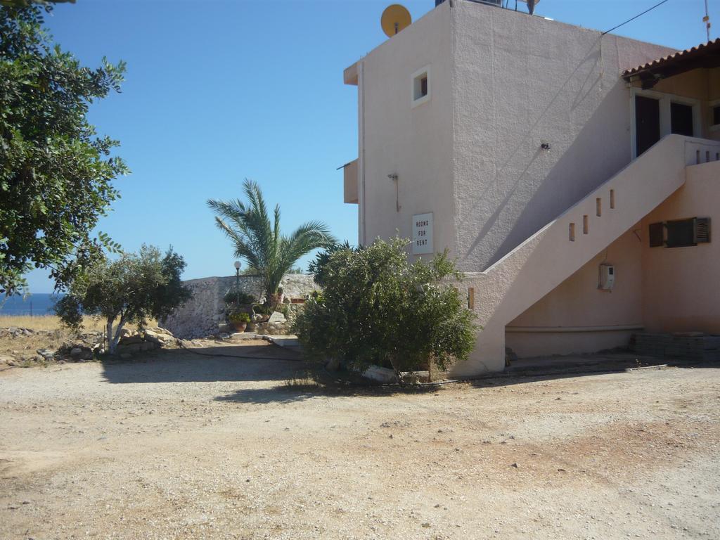Villa Victoria Makrýgialos Esterno foto