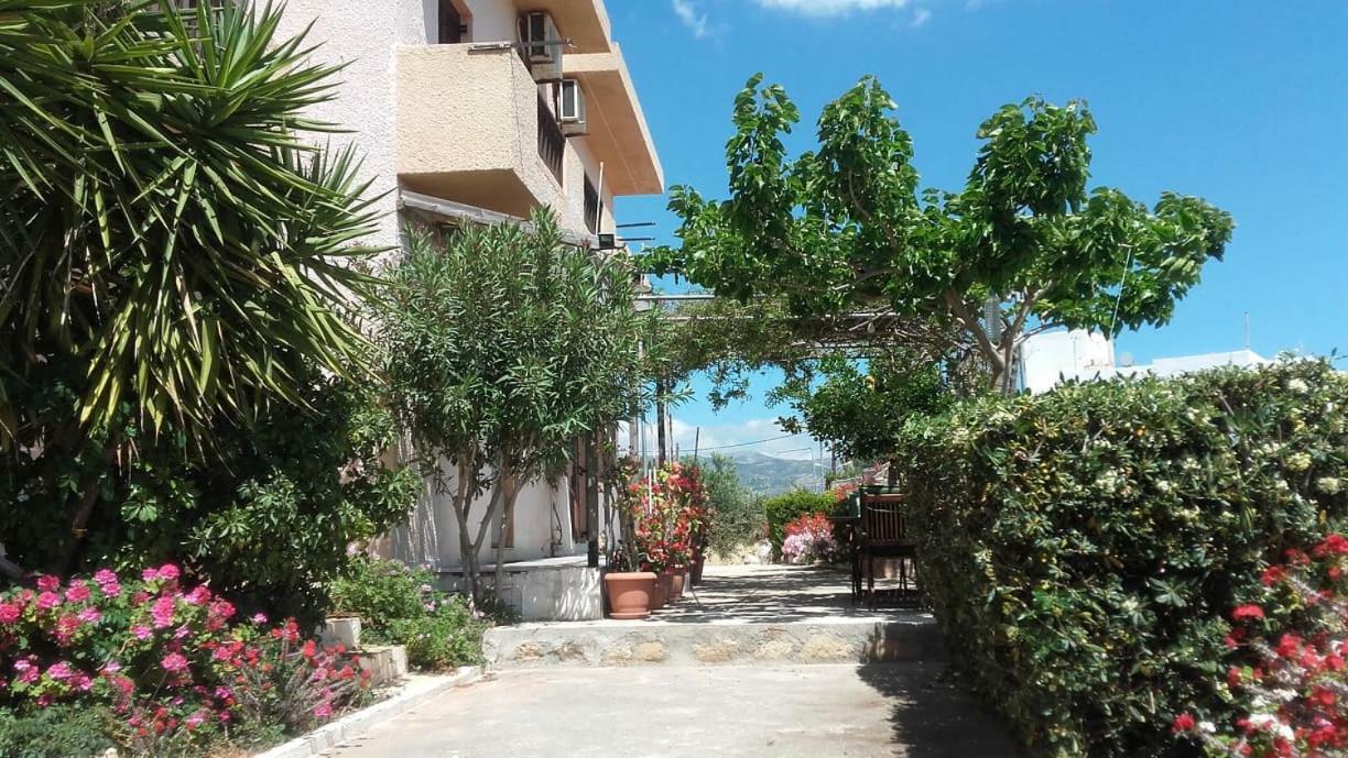 Villa Victoria Makrýgialos Esterno foto